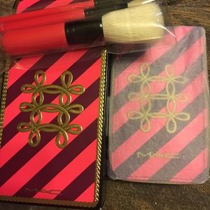 MAC Nutcracker sweet essential brush kit